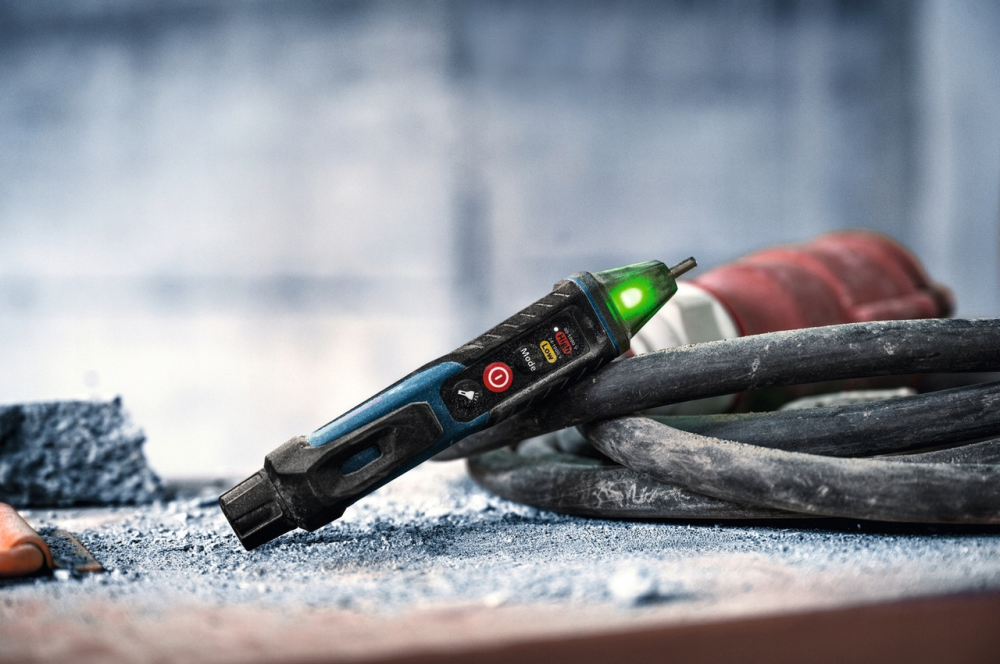 Бесконтактный тестер напряжения Bosch Professional GVD 1000-17 (0601077000) Киев - изображение 8
