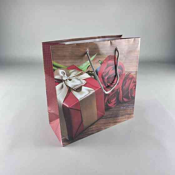 Пакет паперовий подарунковий квадратний 23*24*10 (артKV-081) (12 шт.) Харків