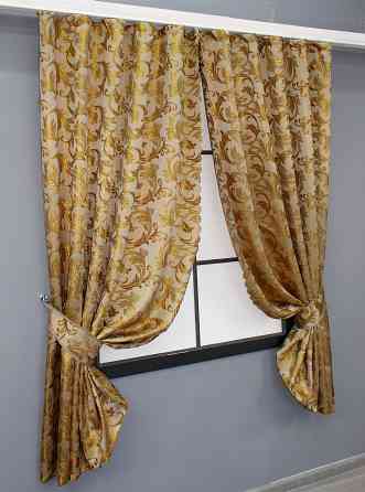 Комплект коротких штор VR-Textil Жаккард Завиток с люрексом № 1641ш Бежевый с золотистым 145х170 см 2 шт (35-0264) Киев