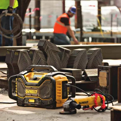 Зарядное устройство для аккумуляторов инструмента DeWALT с радиоприемником 18V, 54V XR, время зарядки 140 мин, вес 7.2 кг (DCR027) Винница - изображение 7