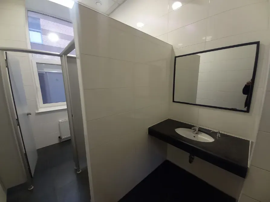 Офіс з гарним ремонтом, 5 поверх Самий центр міста (вул Шевченка) Зручне планування, просторі кімнати (див. план) Дніпро - фото 4