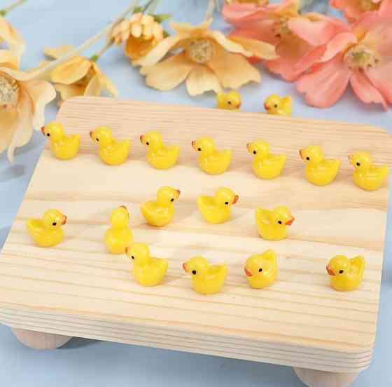 Набор мини фигурок утят 50 шт, декоративные утки для творчества и декора Киев