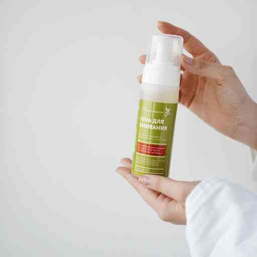 Пена для умывания для сухой кожи ЯКА 150 мл Киев