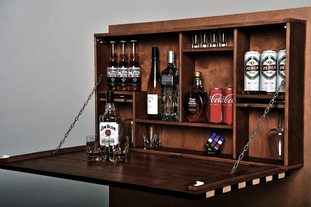 Настенный бар 