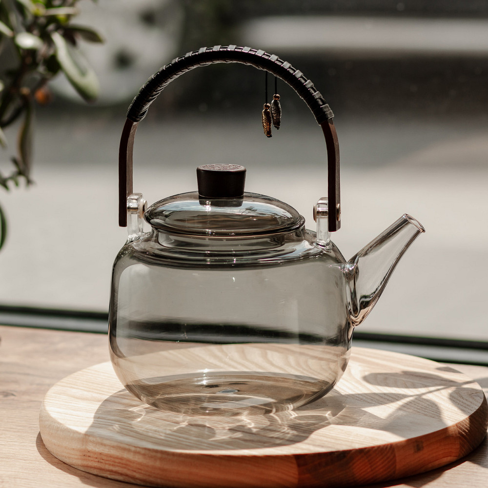 Чайник заварник скляний 0.8 л з дерев'яною ручкою чорний Київ - фото 2