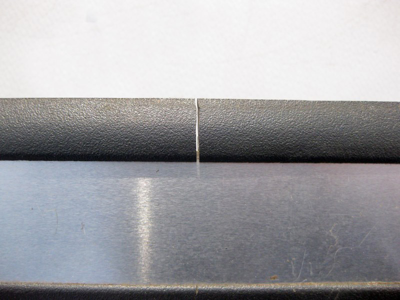 Mercedes-Benz  A2036802735 9051 Накладка чорна лівого дверного отвору з хромом, є тріщина CLC CL203 Sportcoupe C203 Одесса - изображение 3