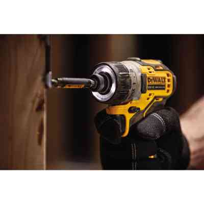 Шуруповерт DeWALT 12V XR Li-Ion, 8 Нм, 1100 об/мин, 2x2Ah, кейс (DCF601D2) Винница
