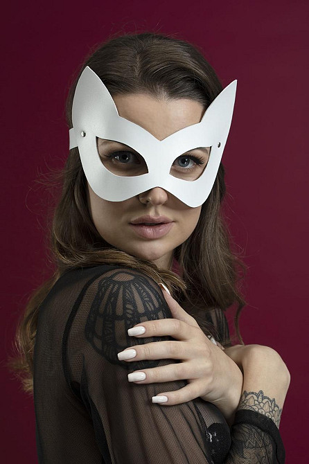 Маска кішечки Feral Feelings - Kitten Mask, натуральна шкіра, біла Sex Aura Київ - фото 1