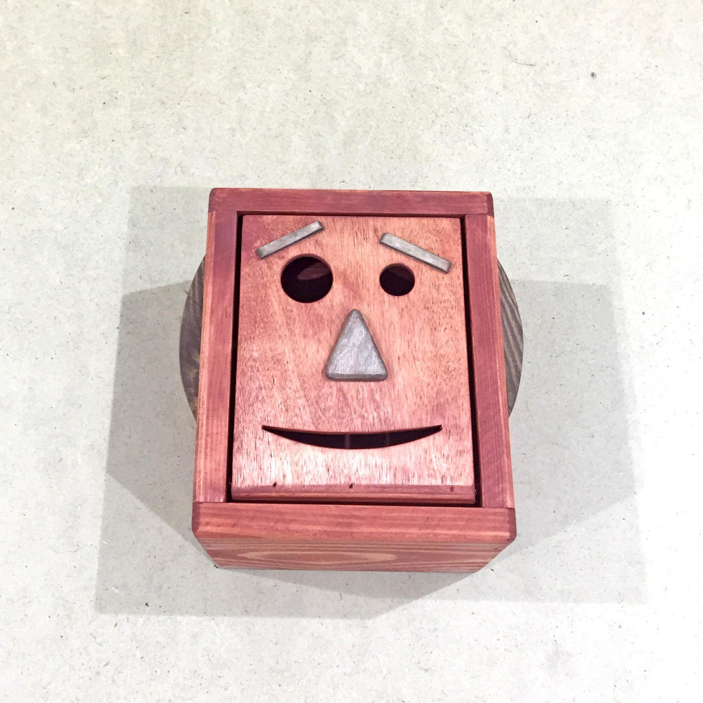 Держатель для туалетной бумаги 