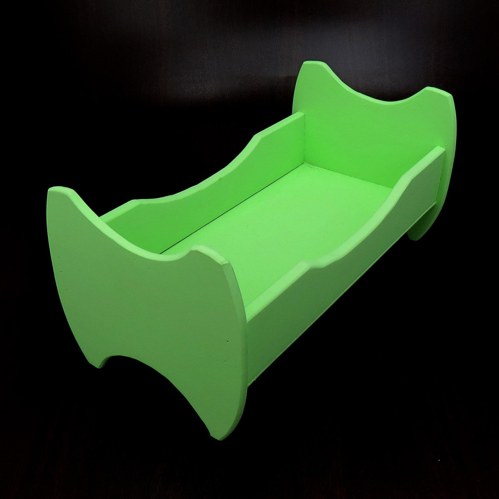 Кровать для кукол 