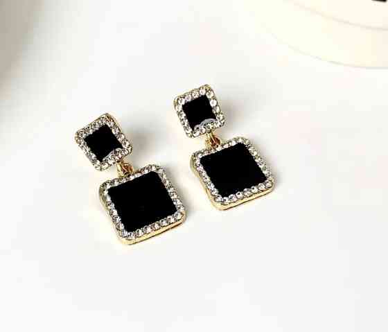 Сережки з чорним камінням Смела
