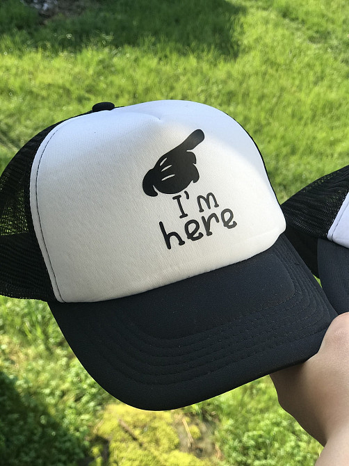 Парні кепки- тракери "I'm here/ He's mine". Чернівці - фото 2