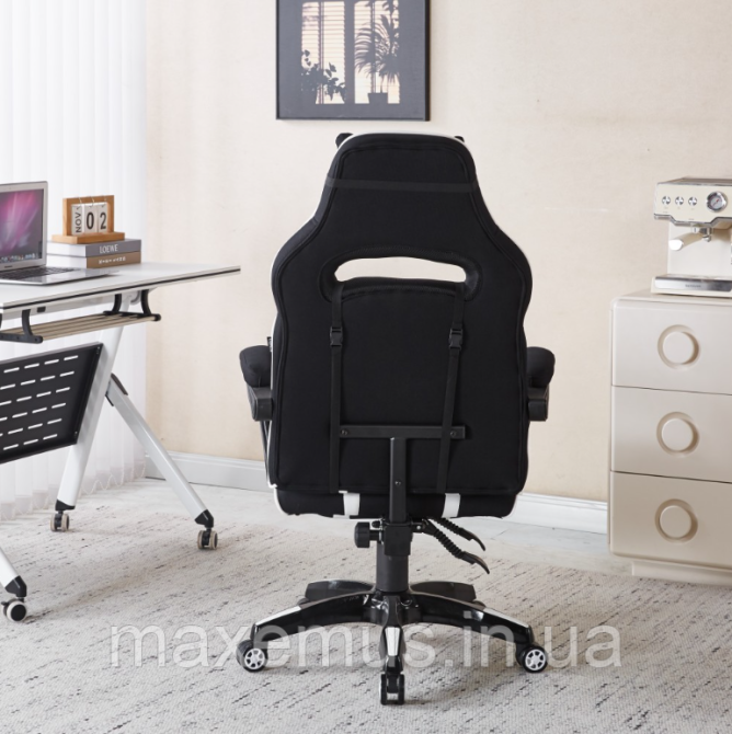Геймерское кресло Bonro B141 с подставкой для ног тканевое компьютерное кресло черно-белое Мостиска - изображение 14