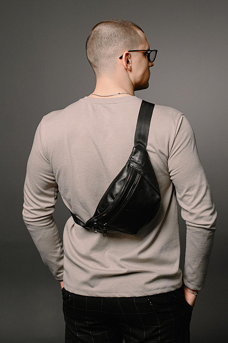 Чоловіча сумка-бананка на пояс з натуральної шкіри ST004 (Чорна) Суми - фото 4
