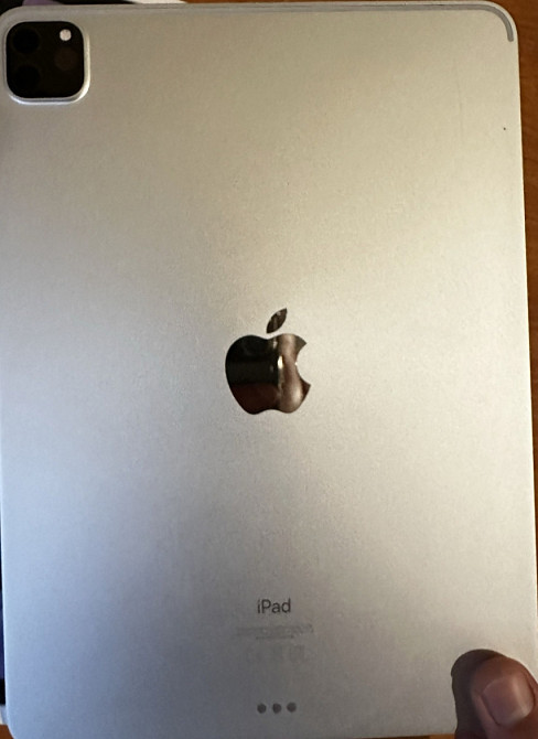 Планшет iPad Pro 11