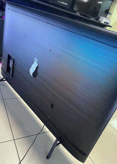 Телевизор Безрамный: 75