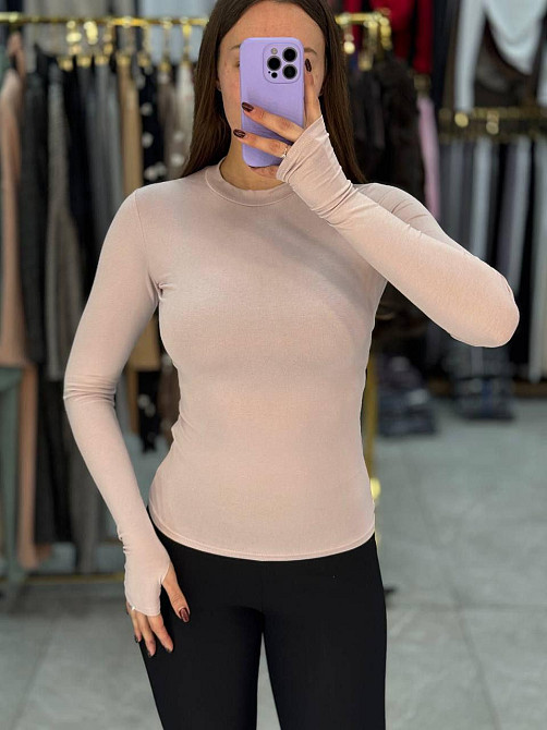 Женский базовый трикотажный лонгслив из вискозы Пудра, 46/48 Одесса - изображение 1