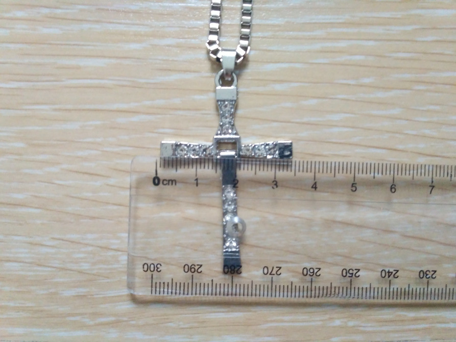 Хрестик Домінік Торетто на дзеркало в авто Київ - фото 6