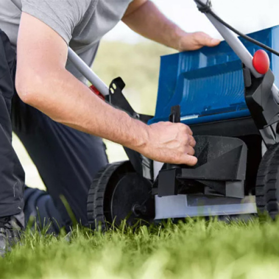 Професійна акумуляторна газонокосарка Bosch GRA 18V2-46 Professional (без акб і з/п) Київ