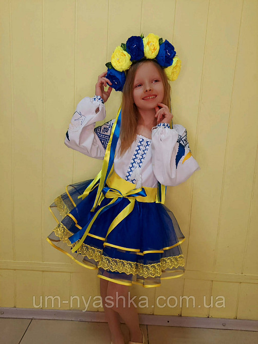 Синьо-жовтий костюм вишиванка "Ластівки-мереживо" Кривий Ріг - фото 6