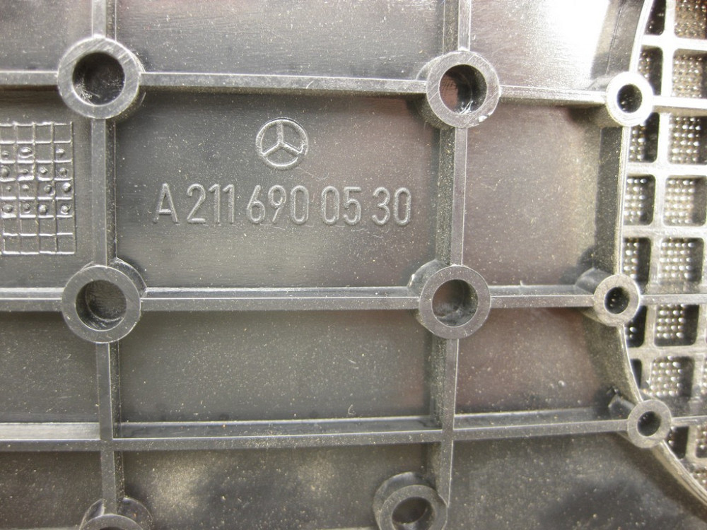 Mercedes-Benz  A2116900130 9B56 Накладка динаміка в задній полиці антрацит E-Class W211 CLS C219 Одеса - фото 9