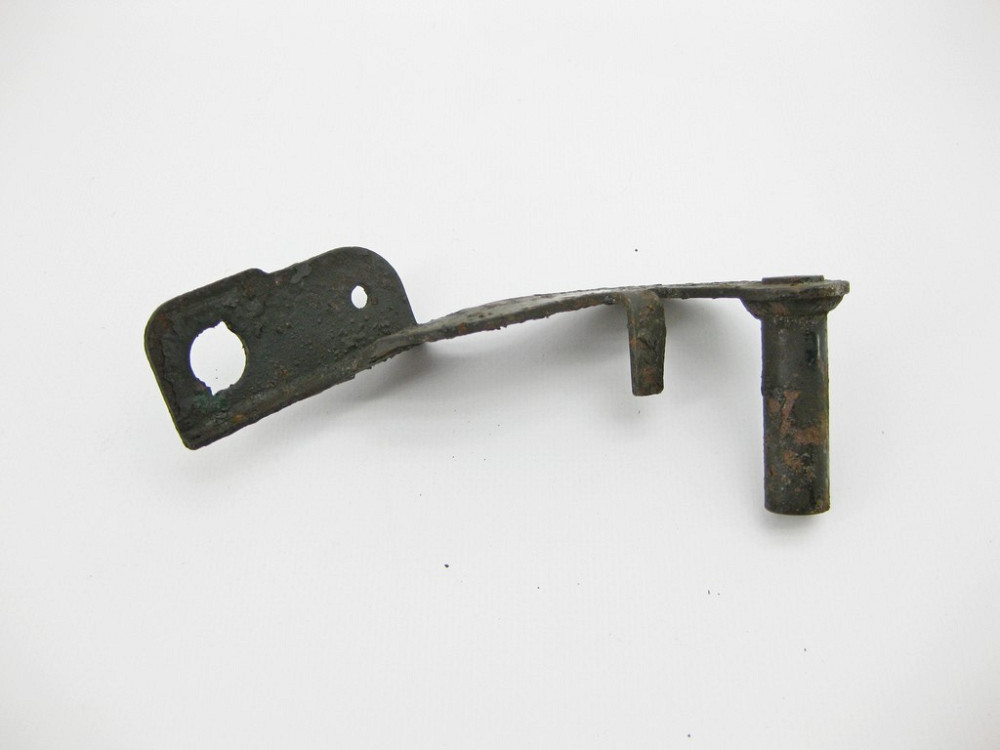 Mercedes-Benz  A2204202386 Тримач гальмівної трубки на передньому лівому супорті S-Class W220 4matic Одесса - изображение 3