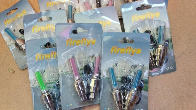 Светящиеся колпачки для ниппеля на колеса Fireflys светодиодная подсветка (ковпачки) 2шт./уп. Полтава - изображение 1