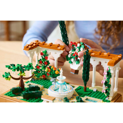 Конструктор LEGO Icons Сад фонтанов Сад фонтанов (10359) Винница - изображение 3