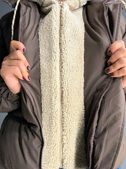 Куртка женская Lady Yep 8096 оверсайз с капюшоном и мехом тедди коричневая, коричневый, 46 Киев - изображение 15