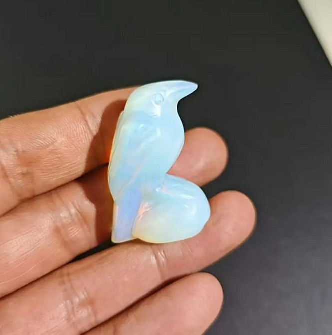 Ворон із натурального каменю опала 35 мм, сувенір із опала, оберіг з натурального каменю Київ - фото 2