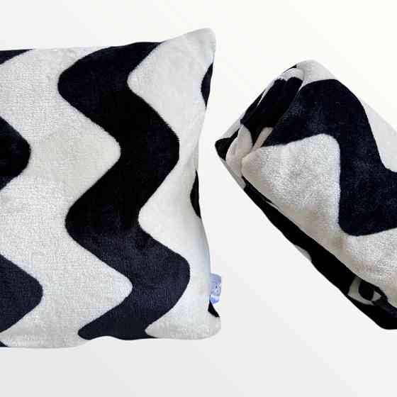 Ecotton Набір для подорожі Ecotton 2 в 1 Подушка 40х40 плед 110х140 Зіг-заг чорно-білий Киев