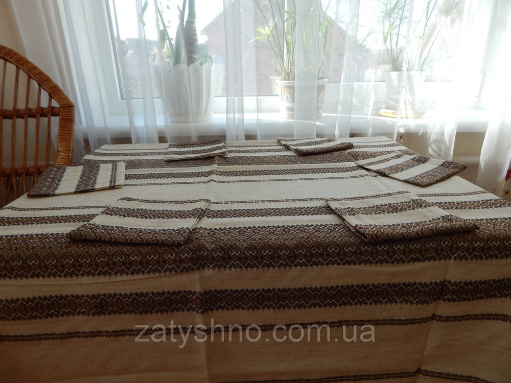 Кавова скатертина вишита на льону та серветки Київ - фото 4