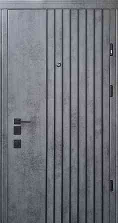 Двері вхідні металеві Страж  Delica AL MONO 850х2040 мм бетон темний/біла емаль Праві Київ