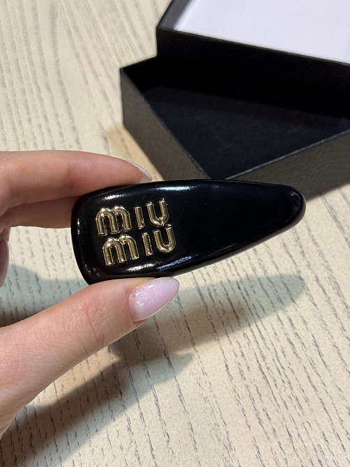 Шпилька для волосся MIU MIU в чорному кольорі Одеса - фото 4