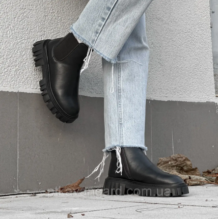 Ботинки женские Челси из натуральной кожи с застежкой демисезонные размер 40 черный Хмельницкий