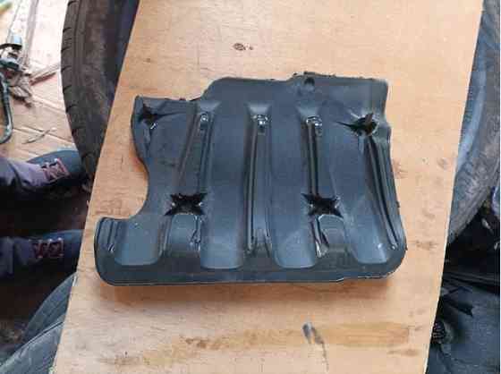 04627315AD Захист впускного колектора cherokee Коломия