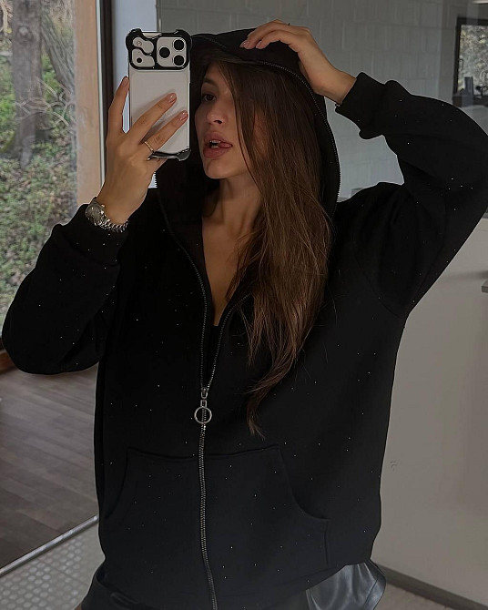 Жіноча стильна повсякденна зіп-худі зі стразами тринитка на флісі Одеса - фото 2