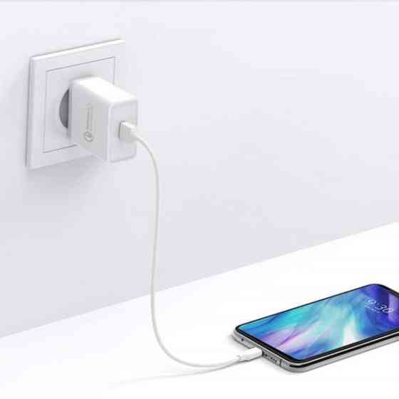 Зарядний пристрій 1xUSB 18W (USB A QC 3.0) Fast Charger White CD122 Ugreen (10133) Киев
