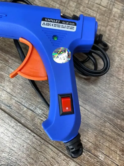 Бытовой клеевой горячий пистолет электрический для силиконового клея Xunlei XL-E20 Коломия - фото 3