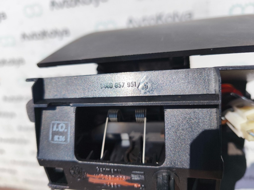 Попільничка Seat Leon 1998-2005 (1M0857975) Ковель - фото 4