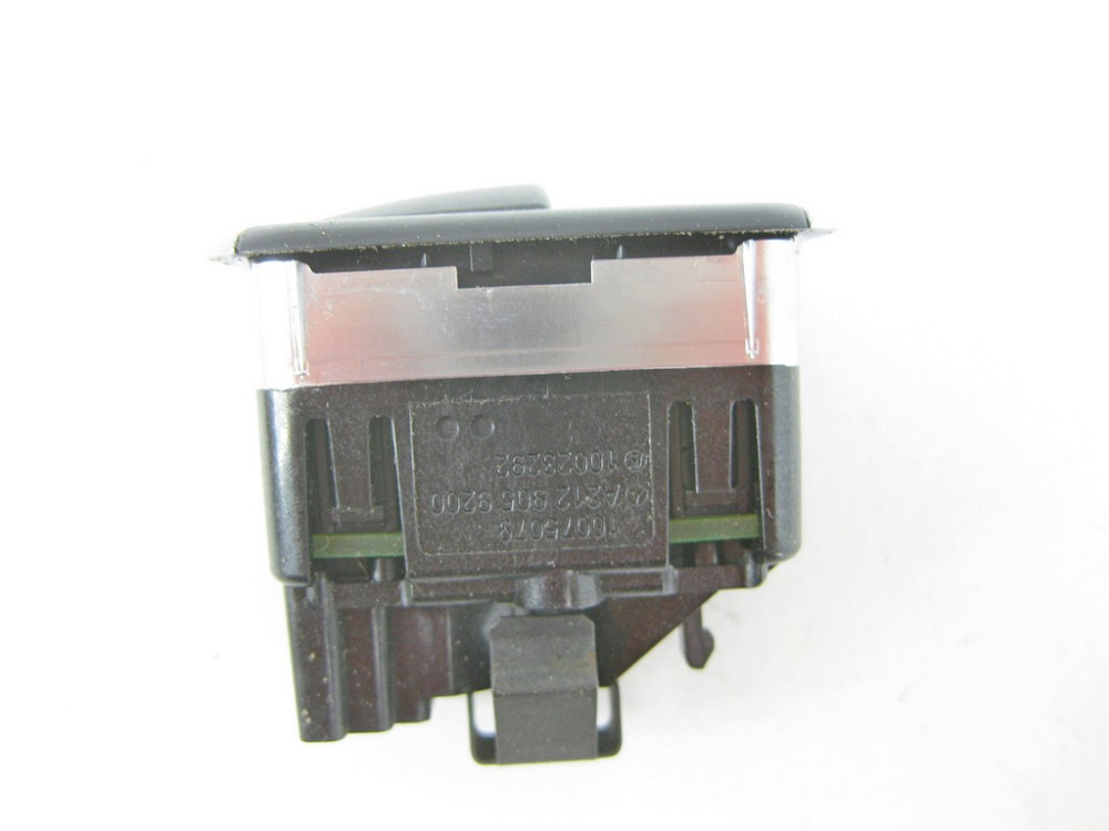 Mercedes-Benz  A2129059200 9107 Кнопка відкриття багажника на дверях водія E-class W212 C-Class Coupe C204 CLS C218 CLA C117 SL R231 Одесса - изображение 5