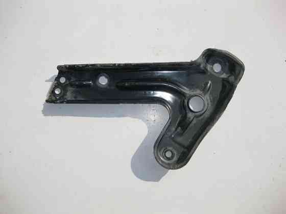 Mercedes-Benz  A1643311040 Права опора переднього підрамника ML W164 GL GLS X166 X164 GLE W166 C292 Одеса