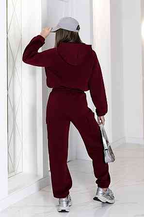 Теплый спортивный костюм со штанами карго 