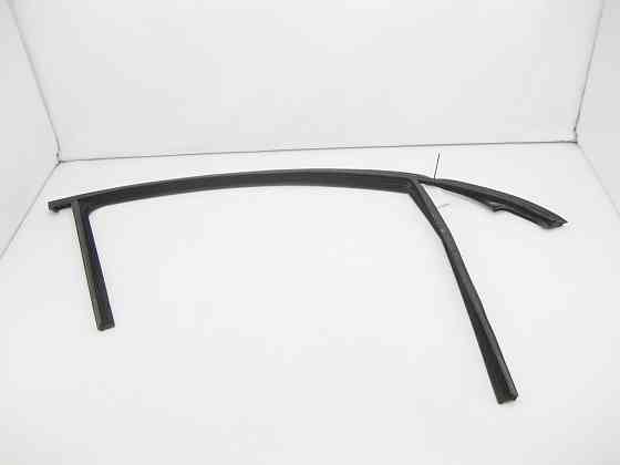 Mercedes-Benz  A2927250225 Ущільнювач гумовий скла передніх правих дверей GLE Coupe C292 Одеса