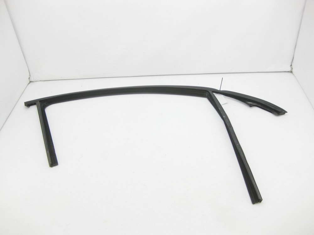 Mercedes-Benz  A2927250225 Ущільнювач гумовий скла передніх правих дверей GLE Coupe C292 Одеса - фото 1