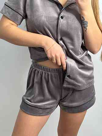 Жіночий велюровий домашній костюм з шортами Капучіно ч/к M/L Харків