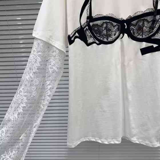 Женская стильная оверсайз футболка 