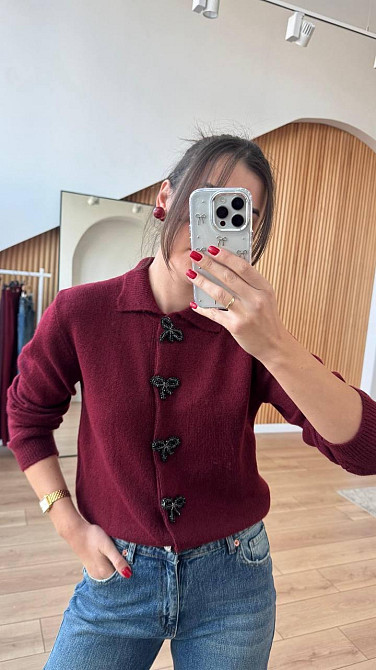 Жіночий укорочений кардиган з декоративними застібками у вигляді бантиків машинна вʼязка Одеса - фото 7