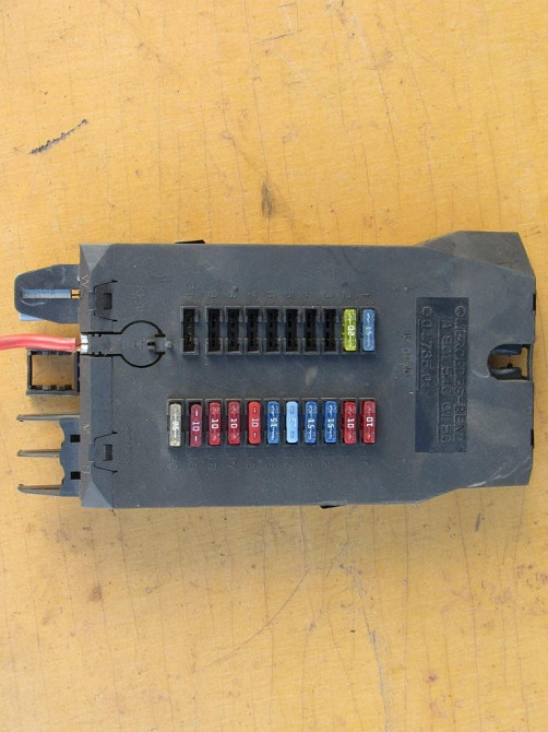 Блок запобіжників Mercedes Sprinter 2000-2006 (A9015400150) Ковель - фото 2