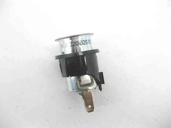 Mercedes-Benz  A2208200353 A2208200153 Гніздо прикурювача в попільничці S-class short W220 S-class long V220 Одеса